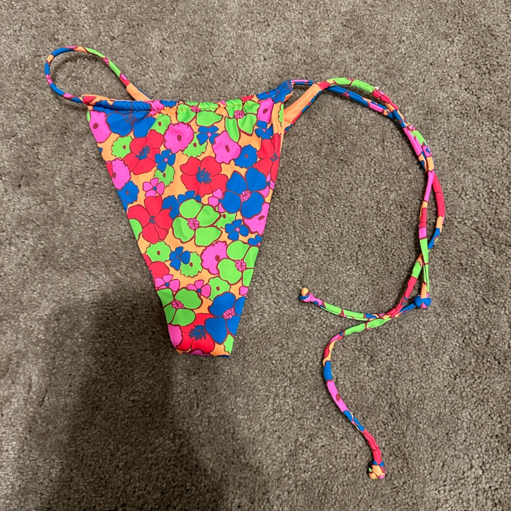 FB Bottoms Sz M